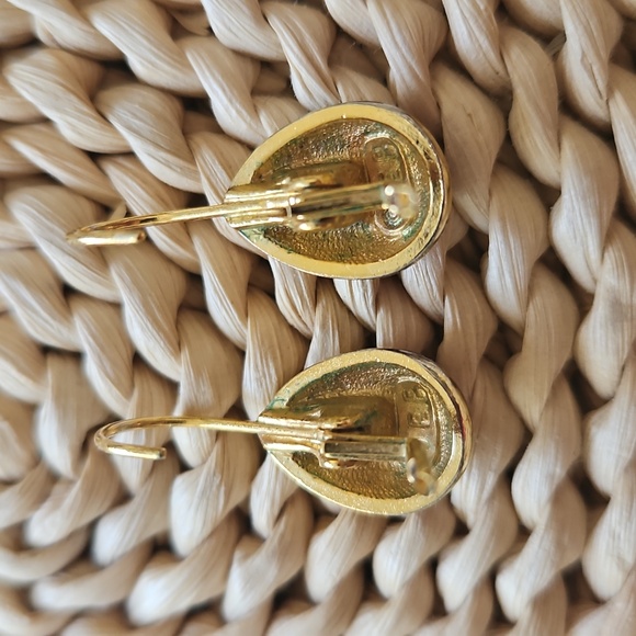 Vintage EB Enamel Gold Tone Earrings - Picture 4 of 6